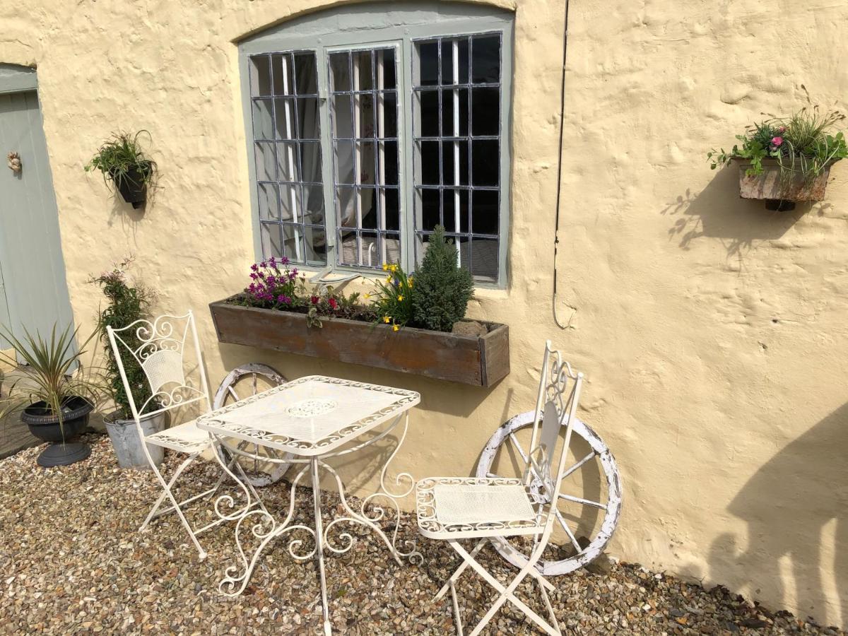 Old Mutlow Cottage Longhope Exterior photo